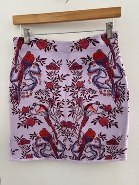 VIAVAI ALESSA LILAC BIRD SKIRT,  Like New! Size Large